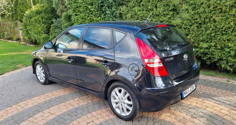 Hyundai I30 cena 22900 przebieg: 125000, rok produkcji 2011 z Tłuszcz małe 497